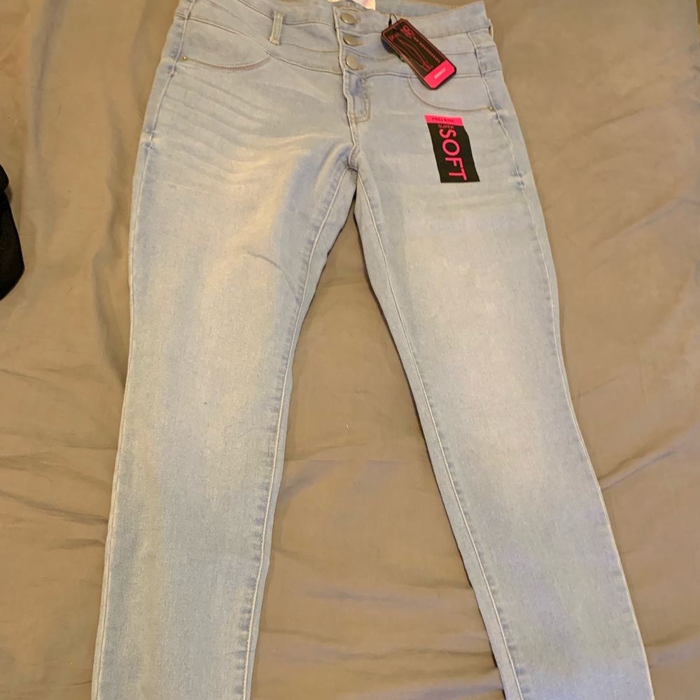 Skinny jeans